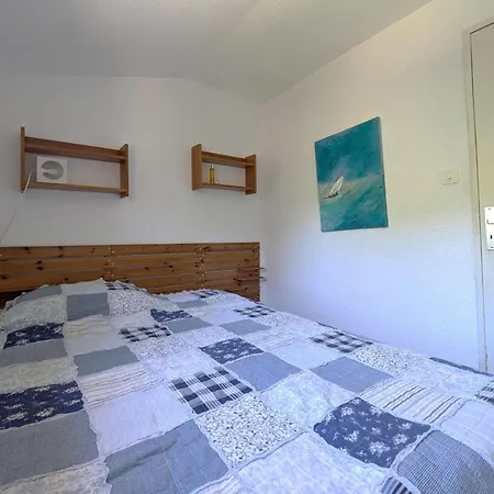 : T3 Avec Loggia, Stationnement Et Jardin - Fr-1-309-449 *